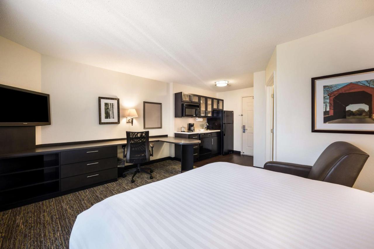 Sonesta Simply Suites Cleveland North Olmsted Airport Kültér fotó